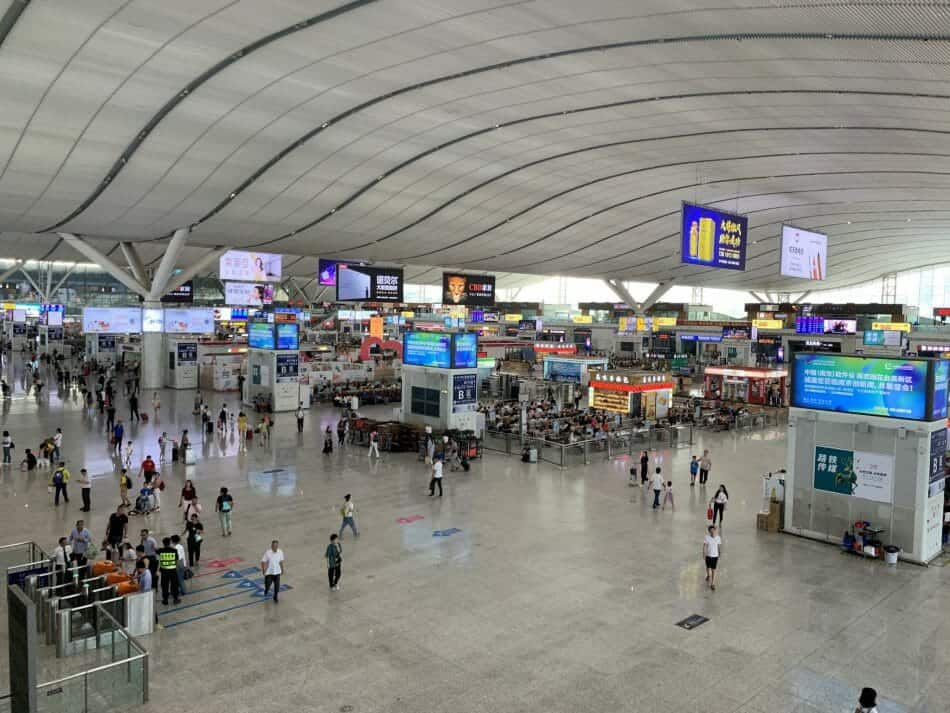 The large hall at Shenzhen North Train Station 